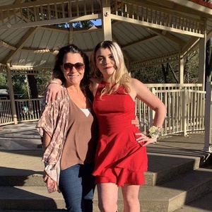 Meet your Posher, Candice